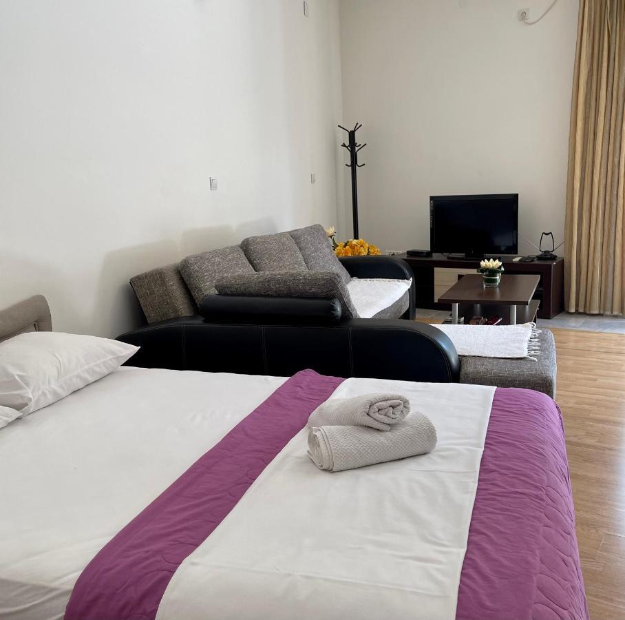 Apartments Milano Herceg Novi Esterno foto