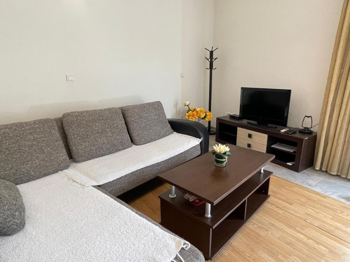 Apartments Milano Herceg Novi Esterno foto
