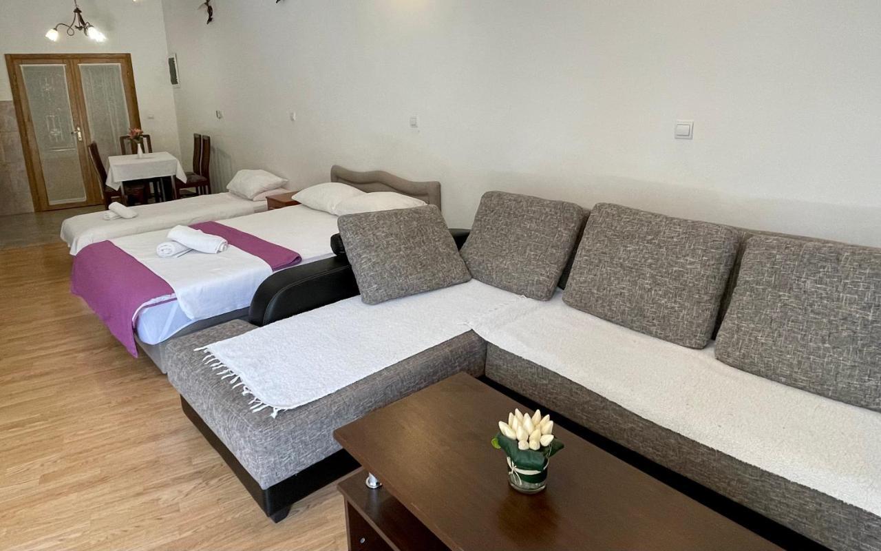 Apartments Milano Herceg Novi Esterno foto