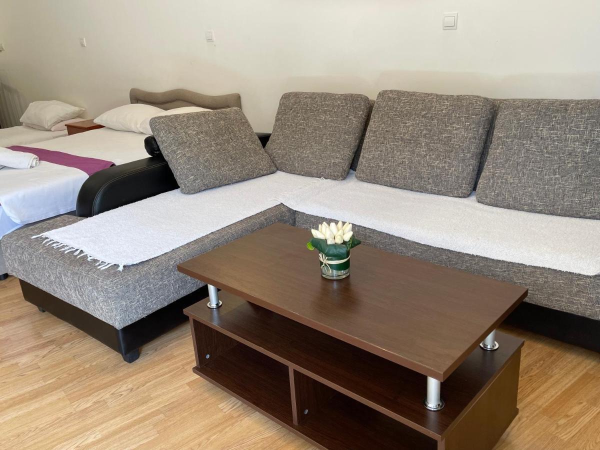 Apartments Milano Herceg Novi Esterno foto