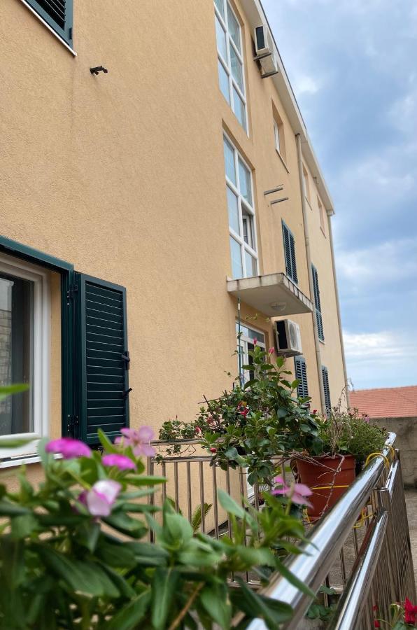 Apartments Milano Herceg Novi Esterno foto