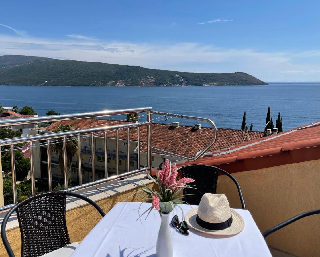 Apartments Milano Herceg Novi Esterno foto
