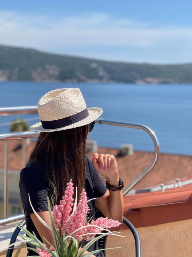 Apartments Milano Herceg Novi Esterno foto
