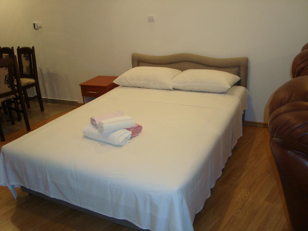 Apartments Milano Herceg Novi Esterno foto