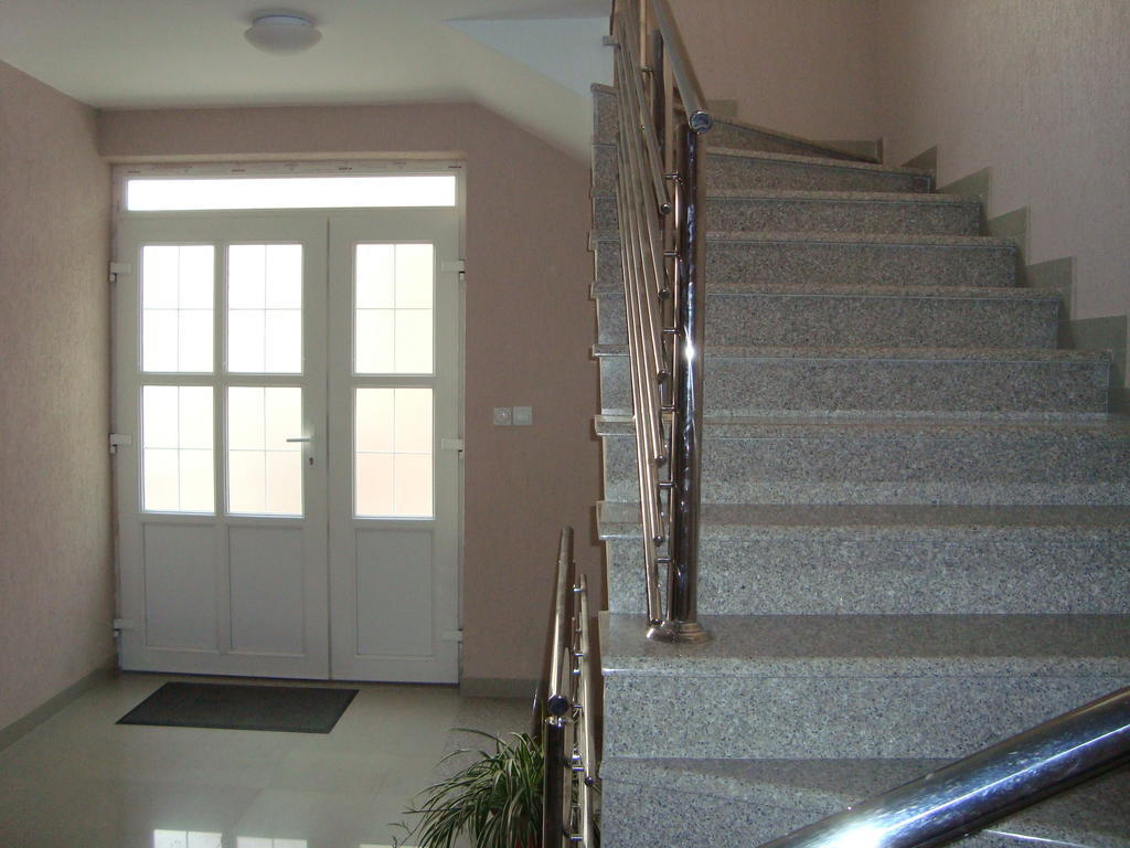 Apartments Milano Herceg Novi Esterno foto